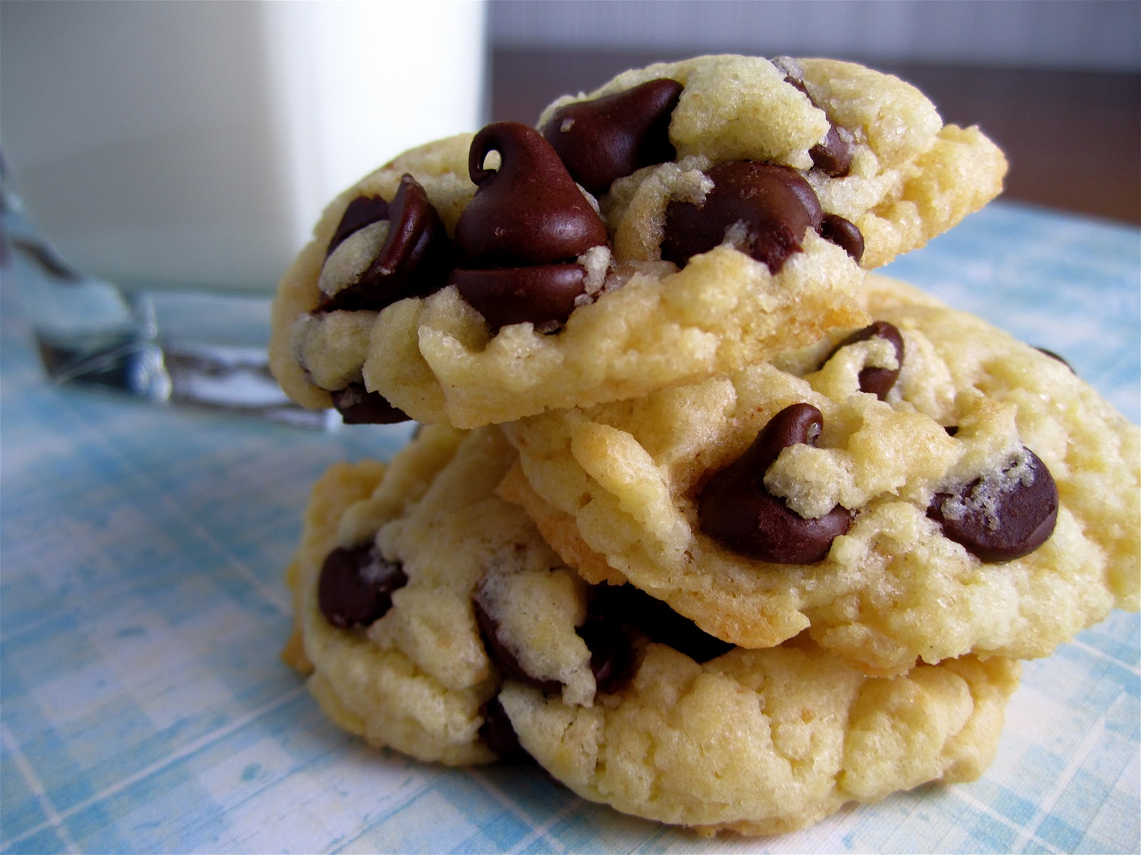 What is an easy cake mix cookie recipe?